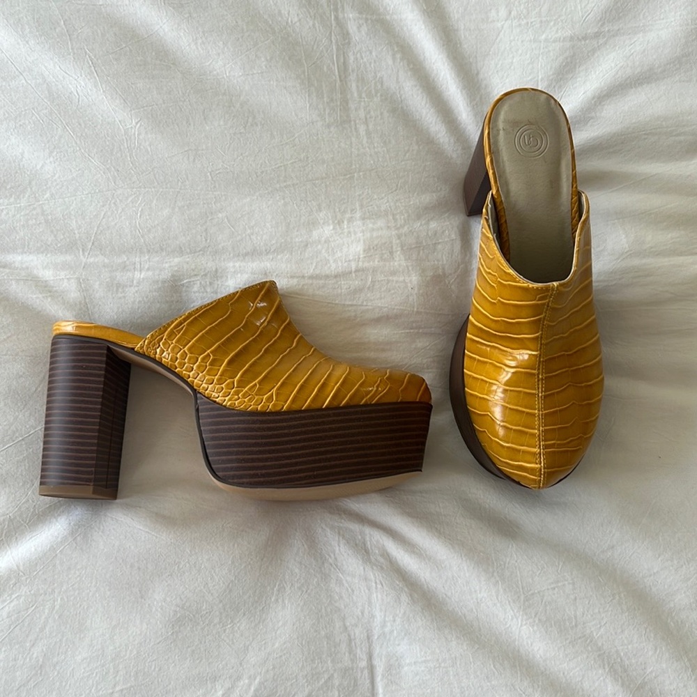 Urban Outfitters Chunky Heel